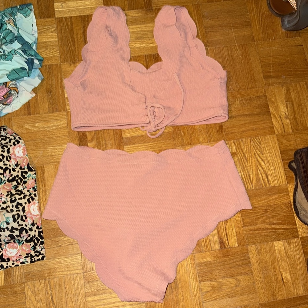 Bathing suit bundle - Picture 3 of 7
